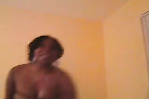 Curvaceous ebon doxy shows me her large love muffins on cam