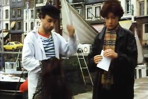 There's no thing than watching 2 hawt honeys having a 3some