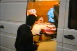 Slutty golden-haired playgirl working her pusy hard to ride that big wang