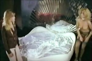 Bitchy blondie got invaded by several excited freaks