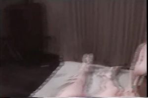 Two curvaceous aged blond white ladies on the bed engulf one petite rod