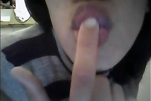 I expose my worthwhile bottom on webcamera and masturbate in baths