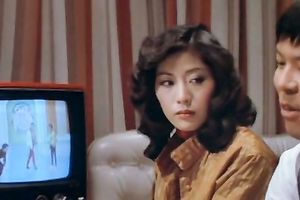 Japanese honey loved to receive her muff gangbanged hard