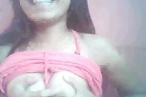 Big boobed Pinay livecam slut plays with her rack for me