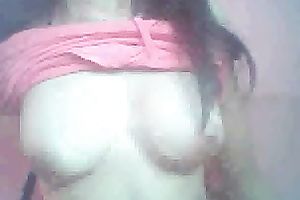 Big boobed Pinay livecam slut plays with her rack for me