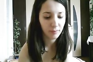 Brunette PAWG cutie proudly shows her thick cellulite gazoo