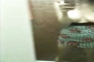 Skinny dilettante white skank films herself in the mirror