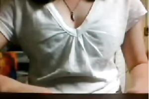 Pretty dark brown hottie with merry bumpers flashes her hairy love tunnel on livecam