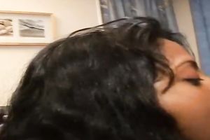 Dirty Indian doxy crave to acquire carpet munch and engulf penis at the same time