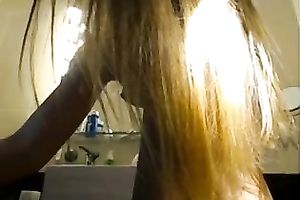 Slender lengthy light haired nympho bragged of her valuable hairless snatch