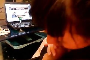 Saucy floozy engulfing large dong deepthroat in non-professional video