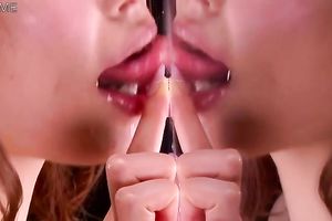 This webcam bitch can make me nut in seconds with that playful tongue of hers