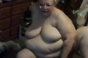 Disgusting SSBBW nerd pleases her own stinky trench