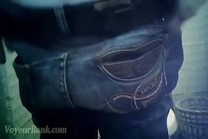 White non-professional white lady in blue jeans stripped on cam in the crap-house