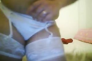 Just a latin chick bootylicious wench being a doxy on the cam