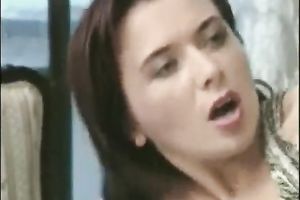 Delicious brunette hair hoottie receives ardently screwed on the table