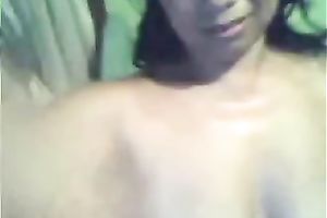 Kinky dilettante web webcam floozy showed off her natural usual mangos