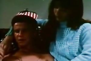 This stud finds his GF a lot greater quantity hot in missionary position