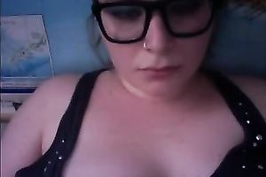 Awesome voluptuous cam doxy with large rack was teasing her snatch