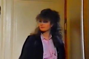 Milf loved the way her 18 year old ally drilled her in her bedroom