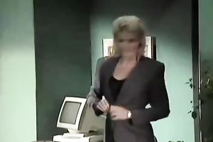 Beautiful and super hawt blondie got her snatch gangbanged really ahrd