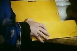 Nice light-haired older slut gets her cunt bald by man