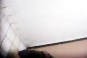 I discover seeing my lustful girlfriend pee a great turn on