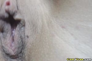 Blonde Babe Shows off Wet Pussy on Cam