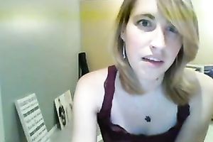 Alone and excited golden-haired haired cam nympho teased her own vagina