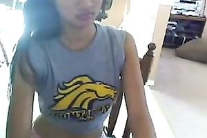 Sexalicious Filipina Married slut shows her hawt wazoo in dilettante session