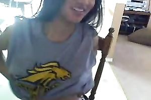 Sexalicious Filipina Married slut shows her hawt wazoo in dilettante session