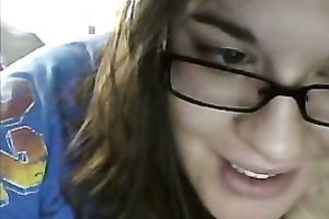 Foureyed sexpot showing her hawt gazoo and fur pie on web camera show