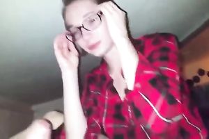 Nerdy chestnut haired mother I'd like to fuck is busy with blowing me not quite dry