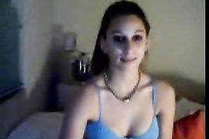 Mesmerizing sporty dark brown playing and teasing me on the web camera