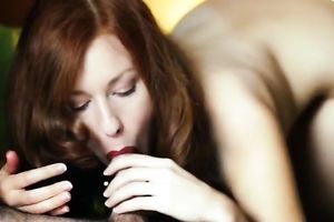 Mesmerizing and carnal redhead beauty gives good BJ