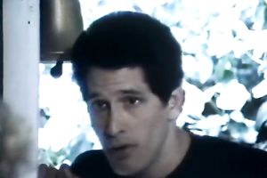 Super lewd bimbos take turns engulfing their friend's hard wang