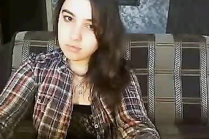 Hot cam sexploitress flashes her biggest love melons