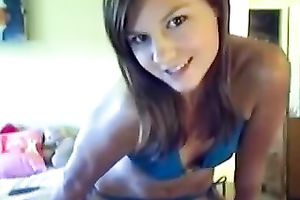 Tempting dark brown babe posing for me in seductive blue bikini