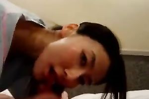 My recent Asian girlfriend gave me an excellent blow job