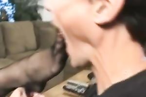 My hubby licks my feet in homemade foot fetish clip