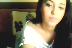 Leggy black haired babe goes solo and pets her soaked inviting bawdy cleft