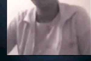 Nice milk sacks and round butt on the webcam from an dilettante playgirl