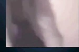 Nice milk sacks and round butt on the webcam from an dilettante playgirl