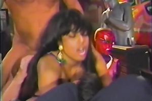 Filthy and white hotebony bitch getting double permeated