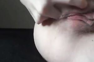 Lovely girlfriend ravishing juicy punani with sex toy and finger