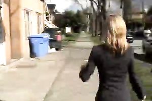 Naughty blond wearing hawt white underware and nylons gives her head