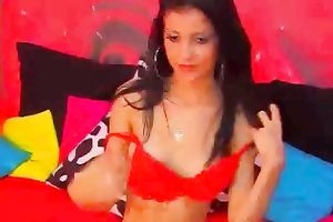Tight dark haired web camera slut goes wild exposing her holes