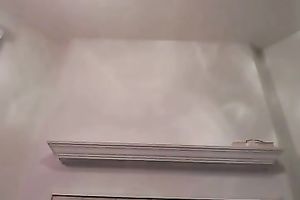 I cover my skin with oil and ride a sex toy with my cunny