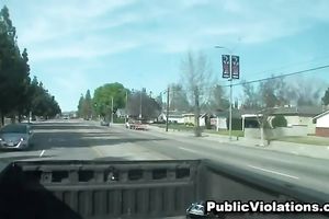 Adorable blondie in the car feeding on a 10-Pounder of a pickup dude