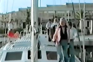 Dirty sea walk with breasty blondies ends with pleasant wet crack licking